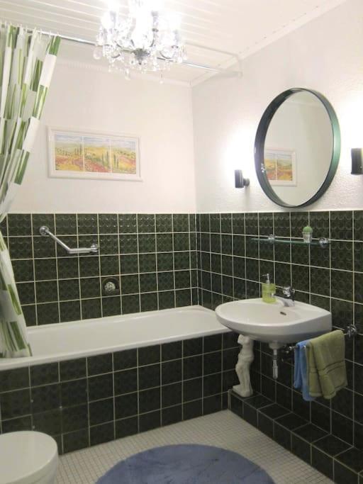 Modernes 1 Zimmer Luxusappartement Kleiner Roland Mit Parkplatz Und Balkon In Bremen Naehe Zentrum BRE Exterior foto